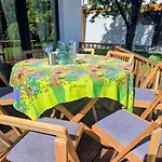 Semesterbostad Ma-bebe Summer Playhouse - Jacuzzi, Sauna, Playground, And Woods --- 1 Or 2 Families Welcomed --- Nb-events And Outside Guests Are Not Allowed Pancharevo