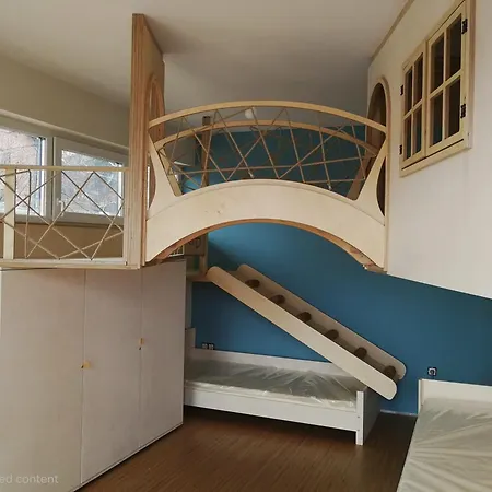 Ma-bebe Summer Playhouse - Jacuzzi, Sauna, Playground, And Woods --- 1 Or 2 Families Welcomed --- Nb-events And Outside Guests Are Not Allowed Feriehus Pancharevo