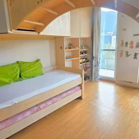 Feriehus Ma-bebe Summer Playhouse - Jacuzzi, Sauna, Playground, And Woods --- 1 Or 2 Families Welcomed --- Nb-events And Outside Guests Are Not Allowed Pancharevo